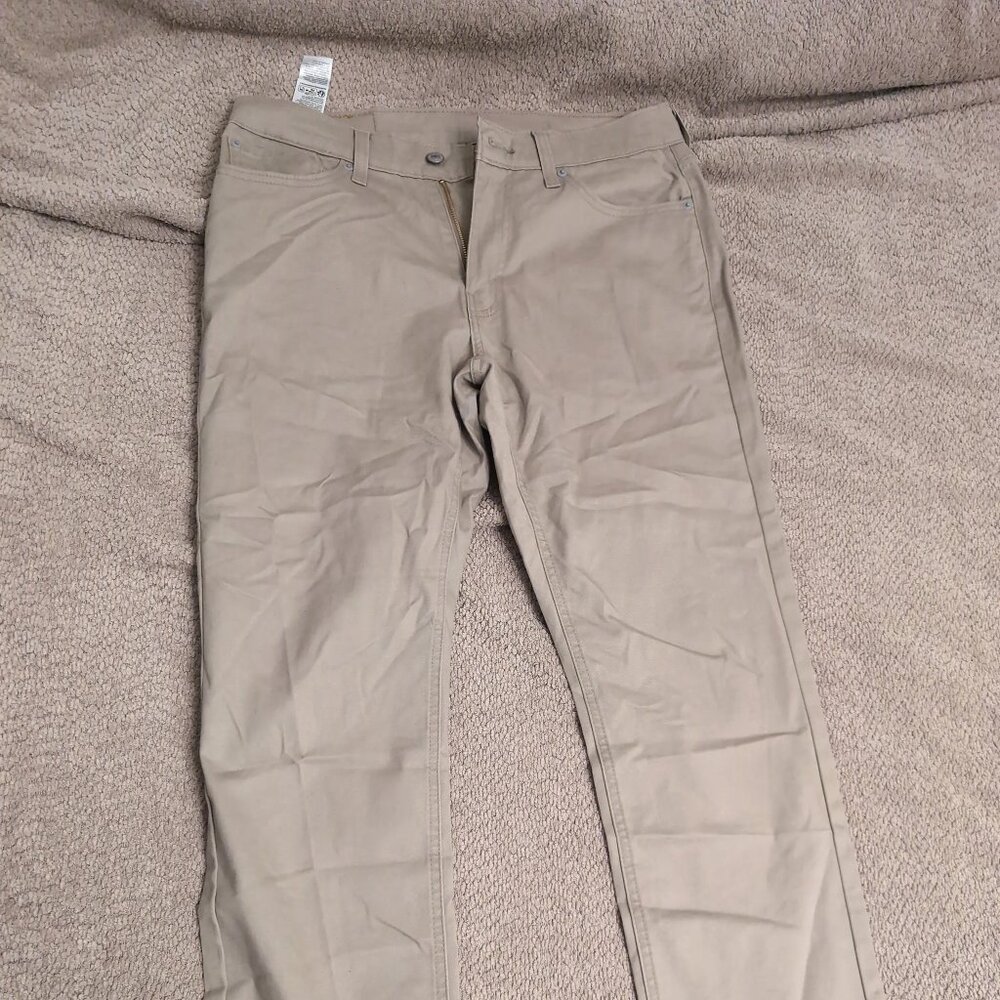 Levi's 541 khaki chinos (W32 L30)